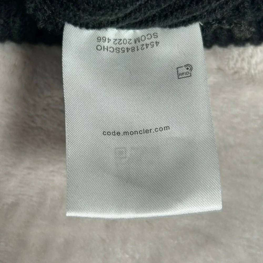 NWT Moncler Berretto Tricot 100% Wool Unisex Beanie Brand New AUTHENTIC Designer - Picture 7 of 8